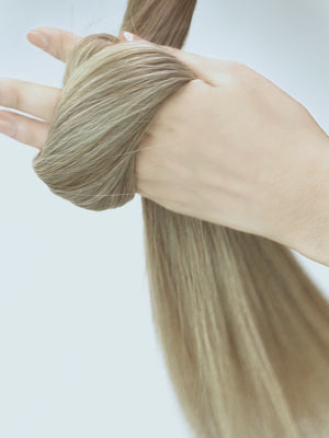 B18/24 balayage dunkelnaturblond asch & hellaschblond, B18/24 balayage natural dark ash blonde & light ash blonde, B18/24 balayage blond foncé naturel cendré & blond cendré clair