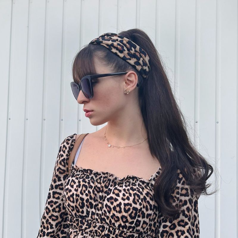 Ponytail extensions in Dunkelbraun Ponytail extensions mit Stirnband